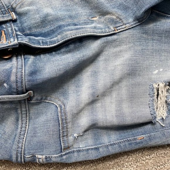 American Eagle Ripped Jeans - Picture 2 of 2